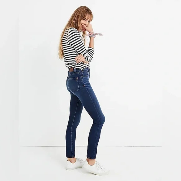 Madewell Denim - Madewell Roadtripper Jean Jansen Wash Women's Size 26 Altered‎ Shorter Hem